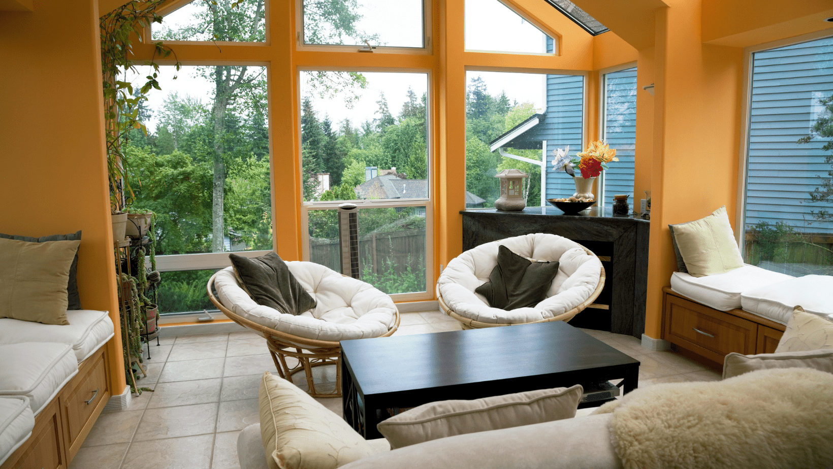 Read more about the article Enjoy the sunlight inside the home with Sunroom Contractors: A&M fine construction